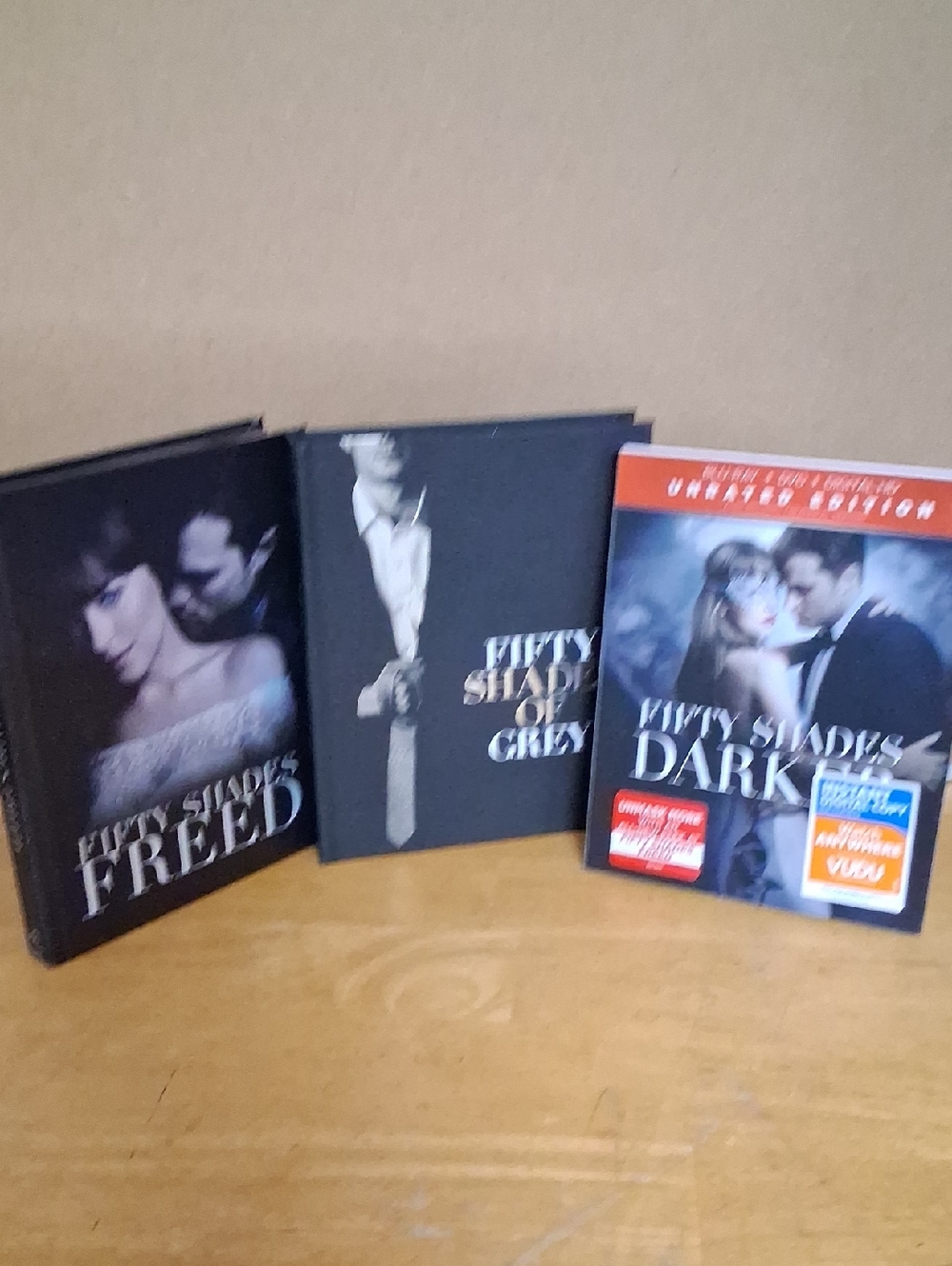 Fifty Shades Book Bluray Set - Black and Gray